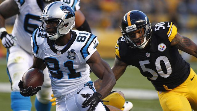 PITTSBURGH, PA - AUGUST 28: Jason Avant #81 of the Carolina Panthers runs with the ball during the first quarter during a game against the Pittsburgh Steelers at Heinz Field on August 28, 2014 in Pittsburgh, Pennsylvania. (Photo by Justin K. Aller/Getty Images)