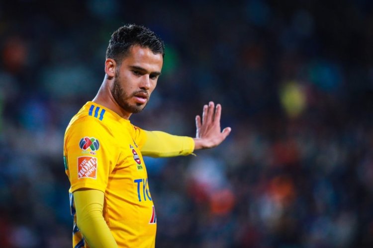 PACHUCA, MEXICO - FEBRUARY 01: Diego Reyes #18 of Tigres gestures during the 4th round match between Pachuca and Tigres UANL as part of the Torneo Clausura 2020 Liga MX at Hidalgo Stadium on February 01, 2020 in Pachuca, Mexico. (Photo by Manuel Velasquez/Getty Images)
