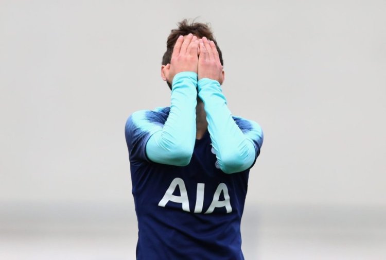 EINDHOVEN, NETHERLANDS - OCTOBER 24:  Jack Roles of Tottenham Hotspur reacts after missing a penalty during the UEFA Youth League Group B match between PSV and Tottenham Hotspur at the Sportcomplex de Herdgang on October 24, 2018 in Eindhoven, Netherlands.  (Photo by Dean Mouhtaropoulos/Getty Images)
