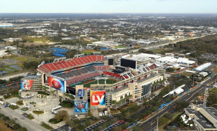 TAMPA, FLORIDA - JANUARY 31:  An aerial view of Raymond James Stadium ahead of Super Bowl LV on January 31, 2021 in Tampa, Florida. (Photo by Mike Ehrmann/Getty Images)