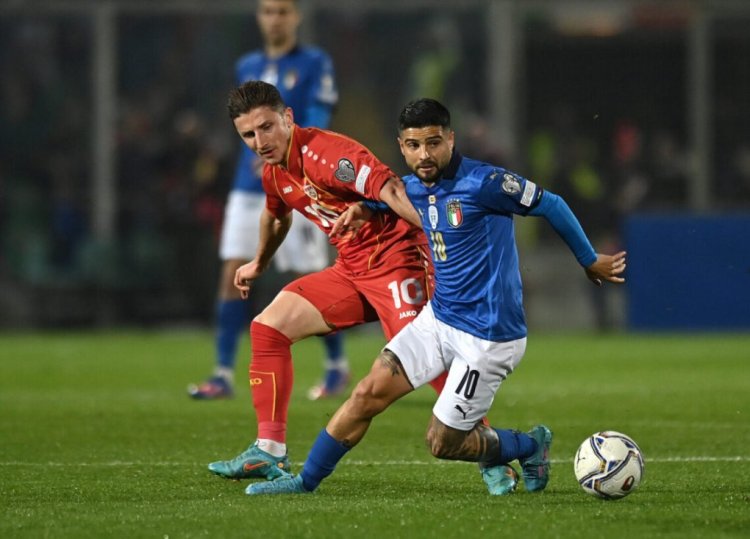 PALERMO, ITALY - MARCH 24: Lorenzo Insigne of Italy battles for possession with Enis Bardi of North Macedonia during the 2022 FIFA World Cup Qualifier knockout round play-off match between Italy and North Macedonia at Stadio Renzo Barbera on March 24, 2022 in Palermo, Italy. (Photo by Tullio M. Puglia/Getty Images)