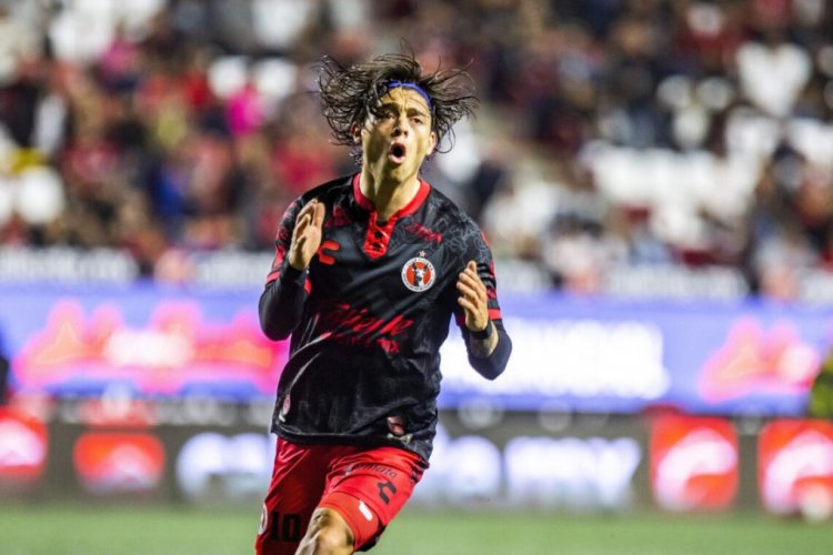 TIJUANA, MEXICO - APRIL 06:  Joaquin Montecinos of Tijuana reacts during the 9th round match between Club Tijuana and Atletico San Luis as part of the Torneo Grita Mexico C22 Liga MX at Caliente Stadium on March 6, 2022 in Tijuana, Mexico. (Photo by Francisco Vega/Getty Images)