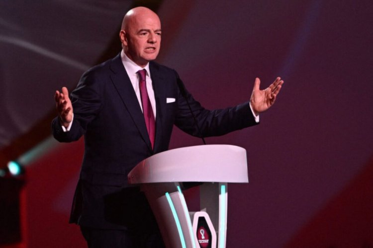 FIFA President Gianni Infantino speaks during the draw for the 2022 World Cup in Qatar at the Doha Exhibition and Convention Center on April 1, 2022. (Photo by François-Xavier MARIT / AFP) (Photo by FRANCOIS-XAVIER MARIT/AFP via Getty Images)