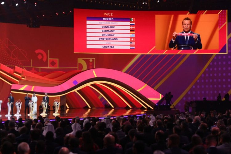 DOHA, QATAR - APRIL 01: A general view as Lothar Matthaus draws the card of Mexico in Group C during the FIFA World Cup Qatar 2022 Final Draw at the Doha Exhibition Center on April 01, 2022 in Doha, Qatar. (Photo by David Ramos/Getty Images)