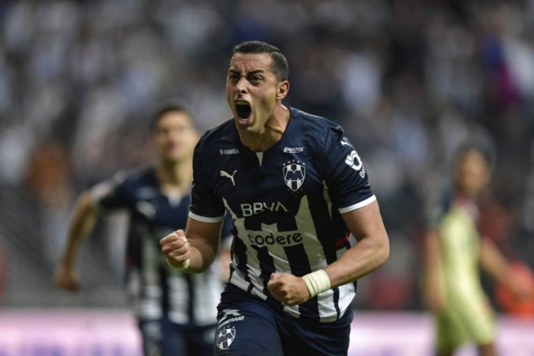 MONTERREY, MEXICO - MARCH 05: Rogelio Funes Mori of Monterrey celebrates after scoring his team's second goal during the 9th round match between Monterrey and America as part of the Torneo Grita Mexico C22 Liga MX at BBVA Stadium on March 05, 2022 in Monterrey, Mexico. (Photo by Azael Rodriguez/Getty Images)