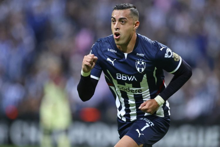 MONTERREY, MEXICO - OCTOBER 28: Rogelio Funes Mori #7 of Monterrey celebrates after scoring the first goal of his team during the final match of CONCACAF Champions League 2021 between Monterrey and Club America at BBVA Stadium on October 28, 2021 in Monterrey, Mexico. (Photo by Hector Vivas/Getty Images)