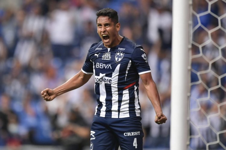 MONTERREY, MEXICO - APRIL 09: Luis Romo of Monterrey celebrates after scoring his team's first goal during the 13th round match between Monterrey and Santos Laguna as part of the Torneo Grita Mexico C22 Liga MX at BBVA Stadium on April 09, 2022 in Monterrey, Mexico. (Photo by Azael Rodriguez/Getty Images)