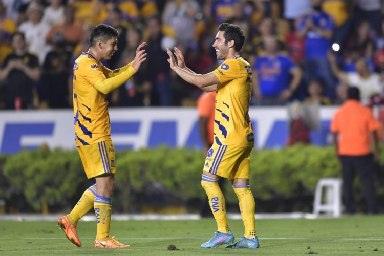 MONTERREY, MEXICO - APRIL 03: Juan Vigón (R) of Tigres celebrates with teammate after scoring his team's first goal during the 12th round match between Tigres UANL and Club Tijuana as part of the Torneo Grita Mexico C22 Liga MX at Universitario Stadium on April 03, 2022 in Monterrey, Mexico. (Photo by Azael Rodriguez/Getty Images)