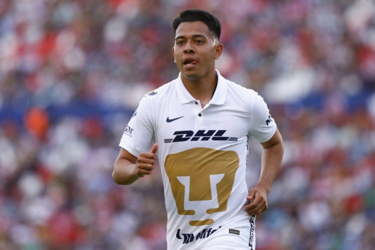 SAN LUIS POTOSI, MEXICO - APRIL 20: Sebastian Saucedo of Pumas UNAM looks on during the 15th round match between Atletico San Luis and Pumas UNAM as part of the Torneo Grita Mexico C22 Liga MX at Estadio Alfonso Lastras on April 20, 2022 in San Luis Potosi, Mexico. (Photo by Leopoldo Smith/Getty Images)
