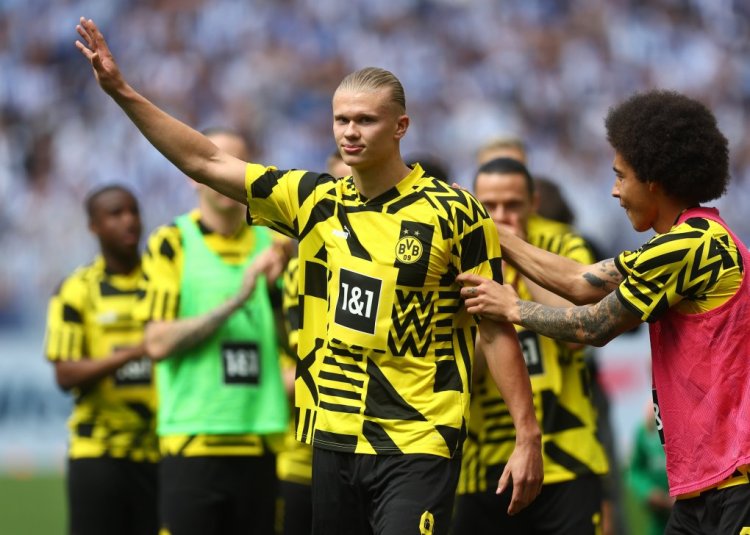 DORTMUND, GERMANY - MAY 14:  Erling Haaland of Dortmund acknowledges the fans prior to the Bundesliga match between Borussia Dortmund and Hertha BSC at Signal Iduna Park on May 14, 2022 in Dortmund, Germany. (Photo by Lars Baron/Getty Images)