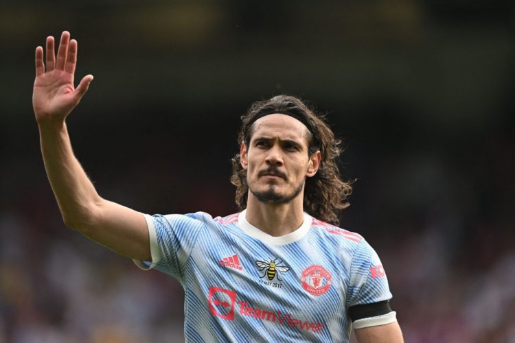 Manchester United's Uruguayan striker Edinson Cavani gestures to supporters after the English Premier League football match between Crystal Palace and Manchester United at Selhurst Park in south London on May 22, 2022. - RESTRICTED TO EDITORIAL USE. No use with unauthorized audio, video, data, fixture lists, club/league logos or 'live' services. Online in-match use limited to 120 images. An additional 40 images may be used in extra time. No video emulation. Social media in-match use limited to 120 images. An additional 40 images may be used in extra time. No use in betting publications, games or single club/league/player publications. (Photo by JUSTIN TALLIS / AFP) / RESTRICTED TO EDITORIAL USE. No use with unauthorized audio, video, data, fixture lists, club/league logos or 'live' services. Online in-match use limited to 120 images. An additional 40 images may be used in extra time. No video emulation. Social media in-match use limited to 120 images. An additional 40 images may be used in extra time. No use in betting publications, games or single club/league/player publications. / RESTRICTED TO EDITORIAL USE. No use with unauthorized audio, video, data, fixture lists, club/league logos or 'live' services. Online in-match use limited to 120 images. An additional 40 images may be used in extra time. No video emulation. Social media in-match use limited to 120 images. An additional 40 images may be used in extra time. No use in betting publications, games or single club/league/player publications. (Photo by JUSTIN TALLIS/AFP via Getty Images)