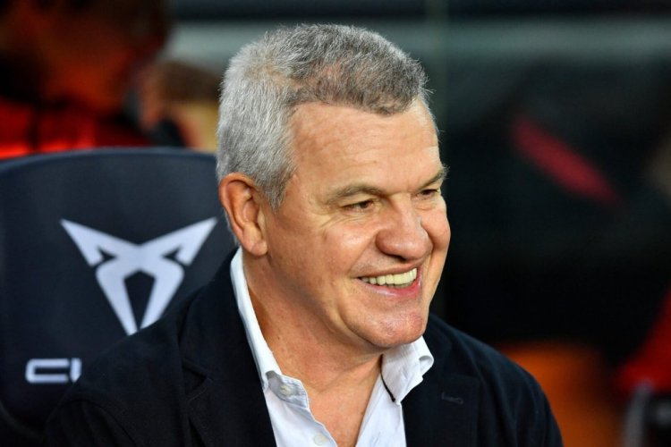 Real Mallorca's Mexican coach Javier Aguirre smiles during the Spanish League football match between FC Barcelona and RCD Mallorca at the Camp Nou stadium in Barcelona on May 1, 2022. (Photo by Pau BARRENA / AFP) (Photo by PAU BARRENA/AFP via Getty Images)