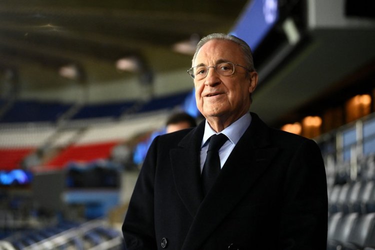 Real Madrid's president Florentino Perez looks on as he attends his team's training session at the Parc des Princes stadium in Paris on February 14, 2022 on the eve of the UEFA Champions League round of 16 first leg football match between Paris Saint-Germain and Real Madrid. (Photo by FRANCK FIFE / AFP) (Photo by FRANCK FIFE/AFP via Getty Images)