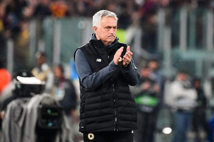 Roma's Portuguese head coach Jose Mourinho claps his hands during the UEFA Conference League semi-final second leg football match between AS Roma and Leicester City at The Olympic Stadium in Rome, on May 5, 2022. (Photo by Isabella BONOTTO / AFP) (Photo by ISABELLA BONOTTO/AFP via Getty Images)