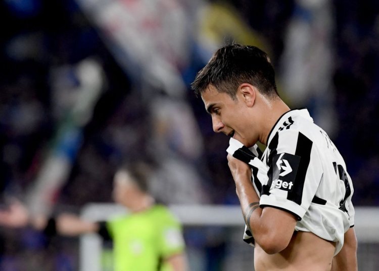 Juventus' Argentine forward Paulo Dybala reacts during the Italian Cup (Coppa Italia) final football match between Juventus and Inter on May 11, 2022 at the Olympic stadium in Rome. (Photo by Filippo MONTEFORTE / AFP) (Photo by FILIPPO MONTEFORTE/AFP via Getty Images)