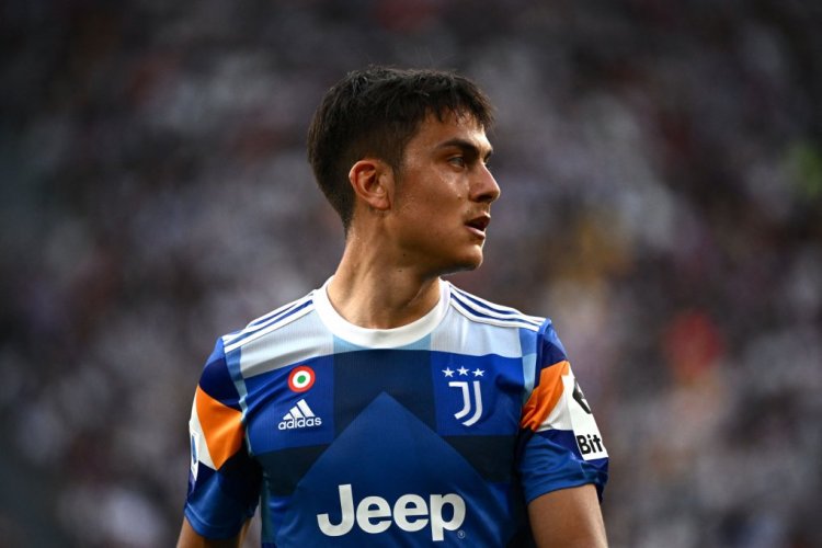 Juventus' Argentine forward Paulo Dybala reacts during the Italian Serie A football match between Juventus and Bologna on April 16, 2022 at the Juventus stadium in Turin. (Photo by MARCO BERTORELLO / AFP) (Photo by MARCO BERTORELLO/AFP via Getty Images)