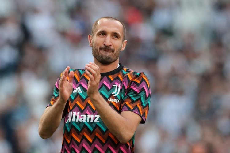TURIN, ITALY - MAY 16: Giorgio Chiellini of Juventus acknowledges the fans during his warm up prior to the Serie A match between Juventus and SS Lazio at Allianz Stadium on May 16, 2022 in Turin, Italy. (Photo by Emilio Andreoli/Getty Images)