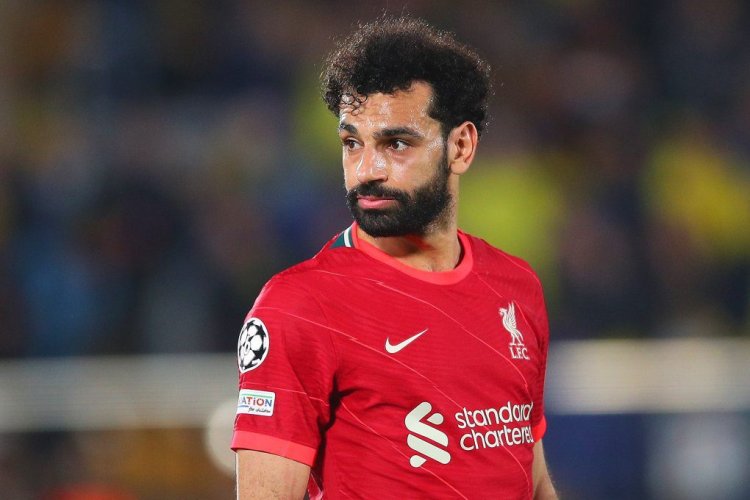 VILLARREAL, SPAIN - MAY 03: Mohamed Salah of Liverpool gestures during the UEFA Champions League Semi Final Leg Two match between Villarreal and Liverpool at Estadio de la Ceramica on May 03, 2022 in Villarreal, Spain. (Photo by Eric Alonso/Getty Images)