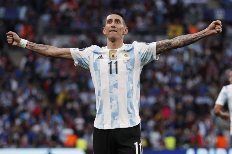 Argentina's midfielder Angel Di Maria celebrates after scoring their second goal during the 'Finalissima' International friendly football match between Italy and Argentina at Wembley Stadium in London on June 1, 2022. - The Azzurri face the South American continental champions in the inaugural Finalissima at Wembley. (Photo by Adrian DENNIS / AFP) (Photo by ADRIAN DENNIS/AFP via Getty Images)