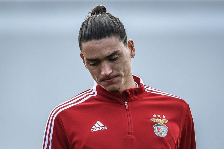 Benfica's Uruguayan forward Darwin Nunez attends a training session at Benfica Campus training ground in Seixal near Lisbon on April 4, 2022, on the eve of their UEFA Champions League quarter final first leg football match against Liverpool. (Photo by PATRICIA DE MELO MOREIRA / AFP) (Photo by PATRICIA DE MELO MOREIRA/AFP via Getty Images)