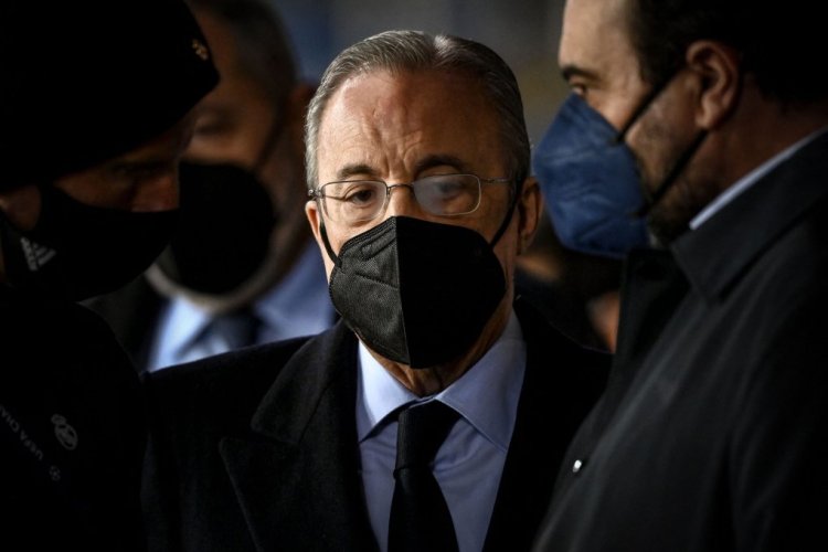 Real Madrid's president Florentino Perez is pictured during his team's training session at the Parc des Princes stadium in Paris on February 14, 2022 on the eve of the UEFA Champions League round of 16 first leg football match between Paris Saint-Germain and Real Madrid. (Photo by FRANCK FIFE / AFP) (Photo by FRANCK FIFE/AFP via Getty Images)