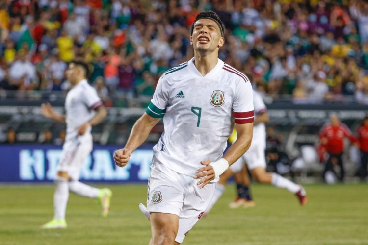 Mexico's forward Raul Jimenez reacts after a missed shot during the second half during the second half of an international friendly football match between Mexico and Ecuador at Soldier Field in Chicago, Illinois June 5, 2022. (Photo by KAMIL KRZACZYNSKI / AFP) (Photo by KAMIL KRZACZYNSKI/AFP via Getty Images)
