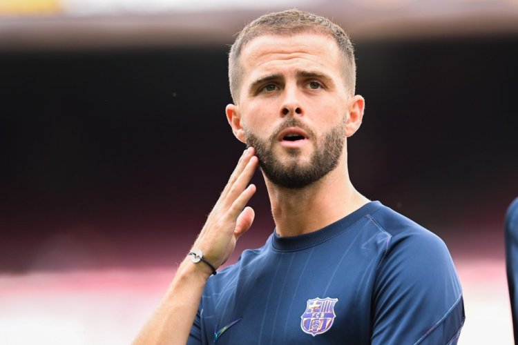 BARCELONA, SPAIN - AUGUST 29: Miralem Pjanic of FC Barcelona looks on during the La Liga Santader match between FC Barcelona and Getafe CF at Camp Nou on August 29, 2021 in Barcelona, Spain. (Photo by David Ramos/Getty Images)