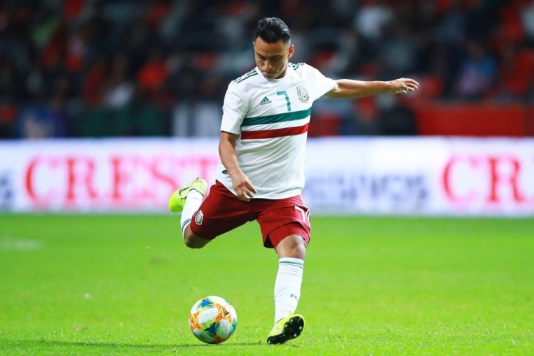 TOLUCA, MEXICO - OCTOBER 02: Jairo Torres of Mexico kicks the ball during the international friendly between Mexico and Trinidad & Tobago at Nemesio Diez Stadium on October 2, 2019 in Toluca, Mexico. (Photo by Hector Vivas/Getty Images)