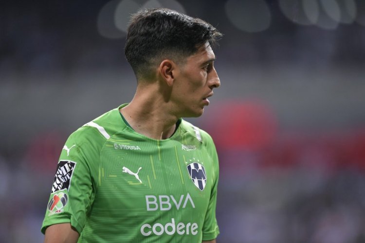 MONTERREY, MEXICO - MAY 07: Esteban Andrada of Monterrey is seen in the field before the penalty round during the playoff match between Monterrey and Atletico San Luis as part of the Torneo Grita Mexico C22 Liga MX at BBVA Stadium on May 07, 2022 in Monterrey, Mexico. (Photo by Azael Rodriguez/Getty Images)