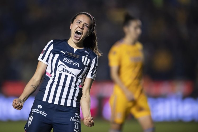 MONTERREY, MEXICO - DECEMBER 20: Daniela Solís #20 of Monterrey femenil celebrate after winning the final second leg match between Tigres UANL and Monterrey as part of the Torneo Grita Mexico A21 Liga MX Femenil at Universitario Stadium on December 20, 2021 in Monterrey, Mexico. (Photo by Azael Rodriguez/Getty Images)