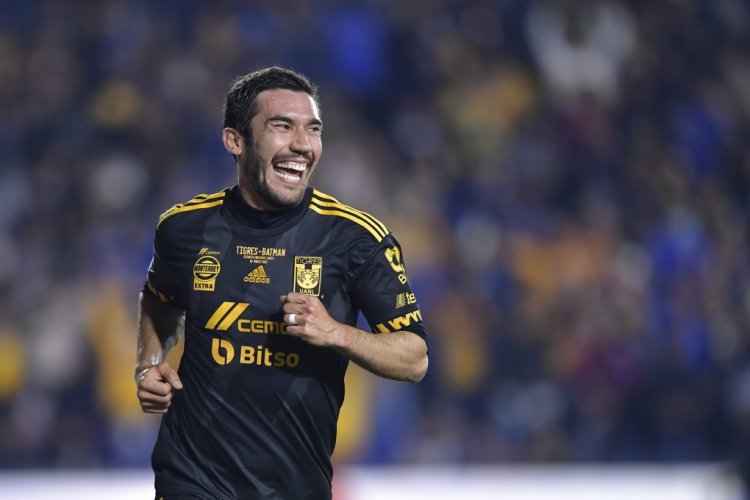MONTERREY, MEXICO - MARCH 02: Juan Vigón of Tigres celebrates after scoring his team's second goal during the 8th round match between Tigres UANL and Cruz Azul as part of the Torneo Grita Mexico C22 Liga MX at Universitario Stadium on March 02, 2022 in Monterrey, Mexico. (Photo by Azael Rodriguez/Getty Images)