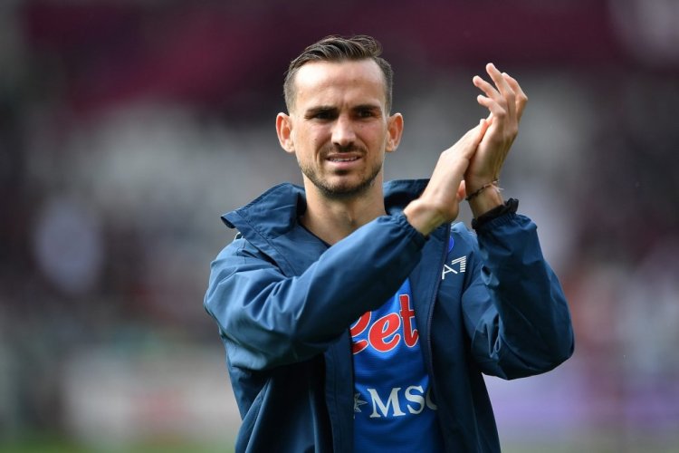TURIN, ITALY - MAY 07:  Fabian Ruiz of SSC Napoli celebrates the victory at the end of the Serie A match between Torino FC and SSC Napoli at Stadio Olimpico di Torino on May 7, 2022 in Turin, Italy.  (Photo by Valerio Pennicino/Getty Images)