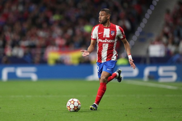 MADRID, SPAIN - APRIL 13: Renan Lodi of Atletico de Madrid runs for the ball during the UEFA Champions League Quarter Final Leg Two match between Atletico Madrid and Manchester City at Wanda Metropolitano on April 13, 2022 in Madrid, Spain. (Photo by Gonzalo Arroyo Moreno/Getty Images)
