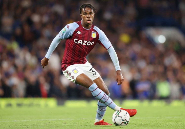 LONDON, ENGLAND - SEPTEMBER 22: Carney Chukwuemeka of Aston Villa runs with the ball during the Carabao Cup Third Round match between Chelsea and Aston Villa at Stamford Bridge on September 22, 2021 in London, England. (Photo by James Chance/Getty Images)