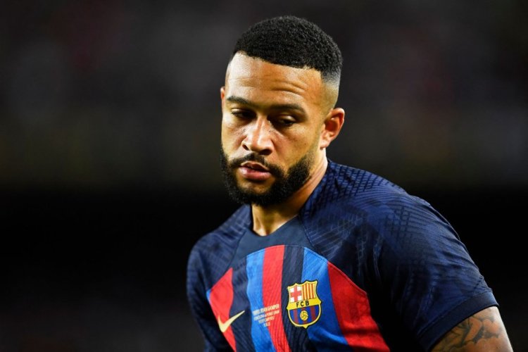 Barcelona's Dutch forward Memphis Depay looks on during the 57th Joan Gamper Trophy friendly football match between FC Barcelona and Club Universidad Nacional Pumas at the Camp Nou stadium in Barcelona on August 7, 2022. (Photo by Pau BARRENA / AFP) (Photo by PAU BARRENA/AFP via Getty Images)
