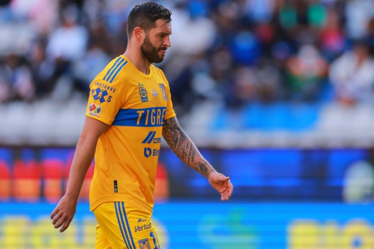 PACHUCA, MEXICO - AUGUST 07: Andre Pierre Gignac of Tigres reacts during the 7th round match between Pachuca and Tigres UANL as part of the Torneo Apertura 2022 Liga MX at Hidalgo Stadium on August 07, 2022 in Pachuca, Mexico. (Photo by Hector Vivas/Getty Images)