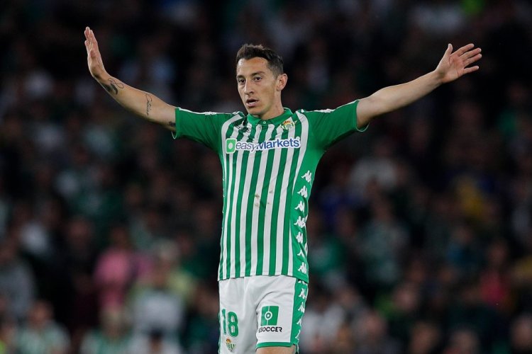 SEVILLE, SPAIN - MARCH 08: Andres Guardado of Real Betis Balompie reacts during the Liga match between Real Betis Balompie and Real Madrid CF at Estadio Benito Villamarin on March 08, 2020 in Seville, Spain. (Photo by Fran Santiago/Getty Images)
