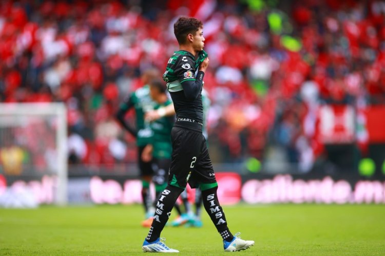 TOLUCA, MEXICO - JULY 23: Omar Campos of Santos Laguna reacts during the 4th round match between Toluca and Santos Laguna as part of the Torneo Apertura 2022 Liga MX at Nemesio Diez Stadium on July 23, 2022 in Toluca, Mexico. (Photo by Hector Vivas/Getty Images)