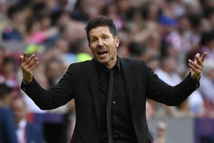 Atletico Madrid's Argentinian coach Diego Simeone reacts during the Spanish League football match between Club Atletico de Madrid and Girona FC at the Wanda Metropolitano stadium in Madrid on October 8, 2022. (Photo by PIERRE-PHILIPPE MARCOU / AFP) (Photo by PIERRE-PHILIPPE MARCOU/AFP via Getty Images)