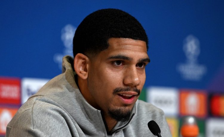 Barcelona's Uruguayan defender Ronald Araujo addresses a press conference in Munich, southern Germany on September 12, 2022, on the eve of the UEFA Champions League Group C football match between FC Bayern Munich and FC Barcelona. (Photo by Christof STACHE / AFP) (Photo by CHRISTOF STACHE/AFP via Getty Images)