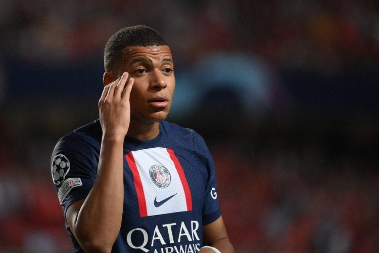 Paris Saint-Germain's French forward Kylian Mbappe reacts during the UEFA Champions League 1st round day 3 group H football match between SL Benfica and Paris Saint-Germain, at the Luz stadium in Lisbon on October 5, 2022. (Photo by FRANCK FIFE / AFP) (Photo by FRANCK FIFE/AFP via Getty Images)