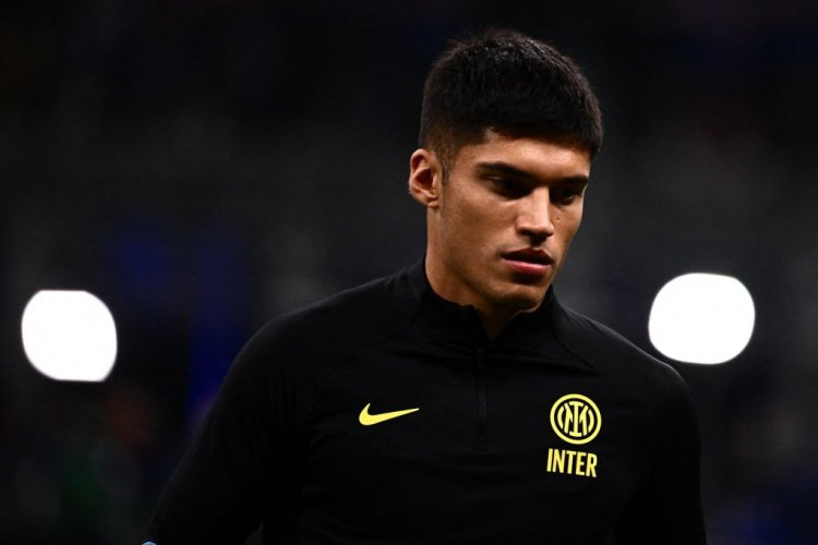 Inter Milan's Argentinian forward Joaquin Correa warms up prior to the UEFA Champions League Group C football match between Inter Milan and FC Barcelona on October 4, 2022 at the Giuseppe-Meazza (San Siro) stadium in Milan. (Photo by Marco BERTORELLO / AFP) (Photo by MARCO BERTORELLO/AFP via Getty Images)