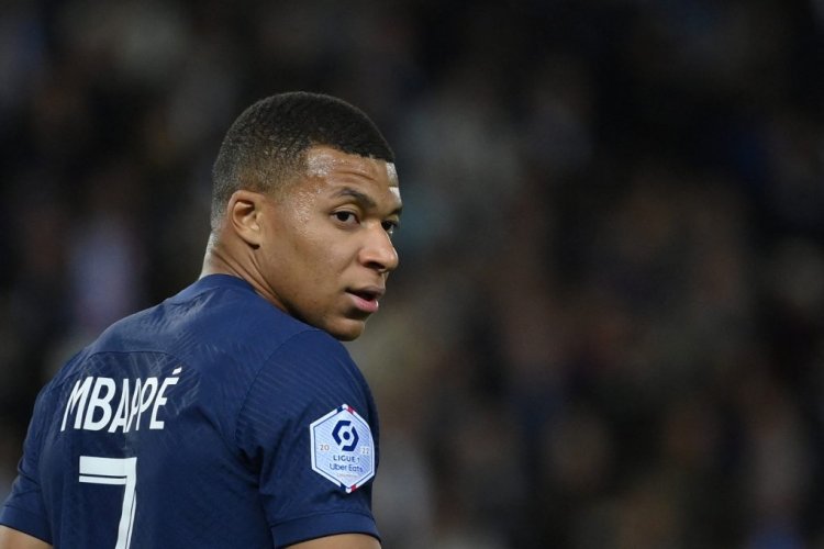 Paris Saint-Germain's French forward Kylian Mbappe looks on during the French L1 football match between Paris Saint-Germain (PSG) and OGC Nice at The Parc des Princes Stadium in Paris on October 1, 2022. (Photo by FRANCK FIFE / AFP) (Photo by FRANCK FIFE/AFP via Getty Images)