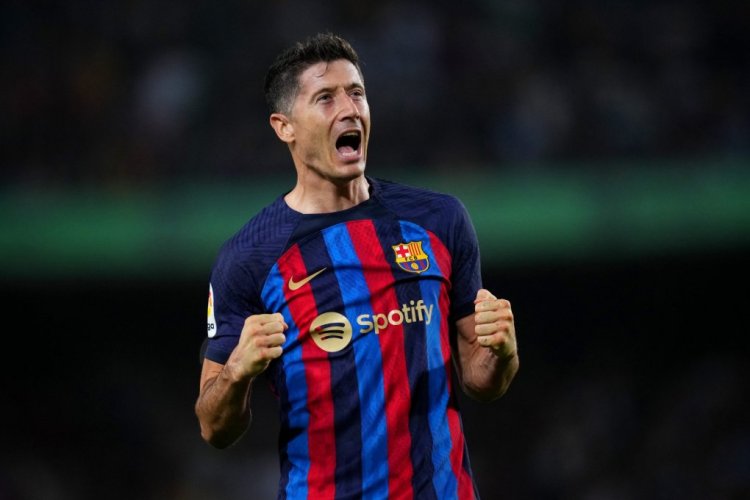 BARCELONA, SPAIN - OCTOBER 20: Robert Lewandowski of FC Barcelona celebrates after scoring their sides first goal during the LaLiga Santander match between FC Barcelona and Villarreal CF at Spotify Camp Nou on October 20, 2022 in Barcelona, Spain. (Photo by Alex Caparros/Getty Images)