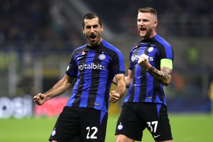 MILAN, ITALY - OCTOBER 26: Henrikh Mkhitaryan of FC Internazionale celebrates scoring their side's first goal during the UEFA Champions League group C match between FC Internazionale and Viktoria Plzen at San Siro Stadium on October 26, 2022 in Milan, Italy. (Photo by Marco Luzzani/Getty Images)