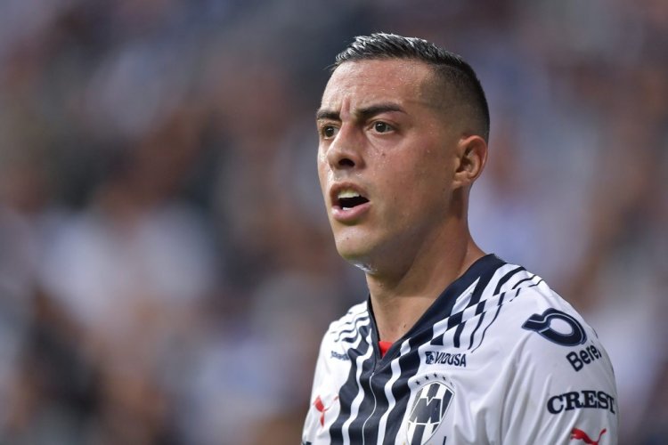 MONTERREY, MEXICO - OCTOBER 23: Rogelio Funes Mori of Monterrey reacts during the semifinal second leg match between Monterrey and Pachuca as part of the Torneo Apertura 2022 Liga MX at BBVA Stadium on October 23, 2022 in Monterrey, Mexico. (Photo by Azael Rodriguez/Getty Images)