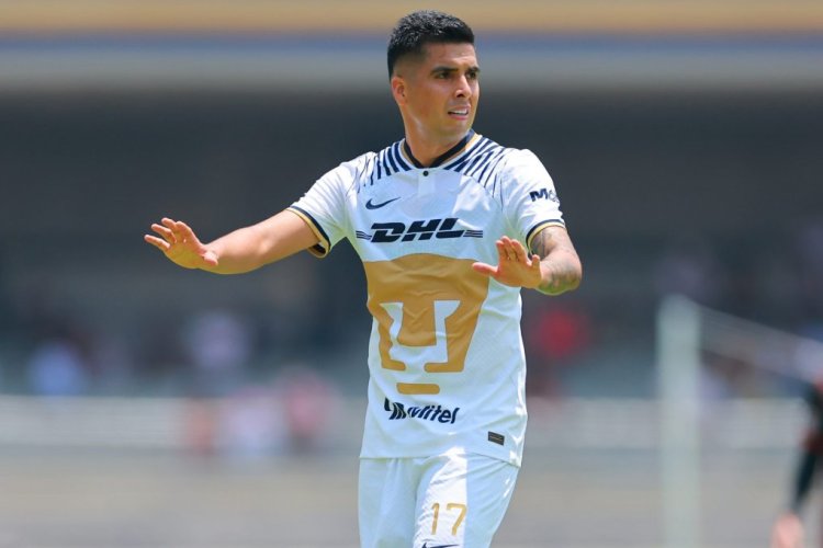 MEXICO CITY, MEXICO - JULY 03: Leonel Lopez of Pumas UNAM gestures during the 1st round match between Pumas UNAM and Tijuana as part of Torneo Apertura 2022 Liga MX at Olimpico Universitario Stadium on July 03, 2022 in Mexico City, Mexico. (Photo by Hector Vivas/Getty Images)