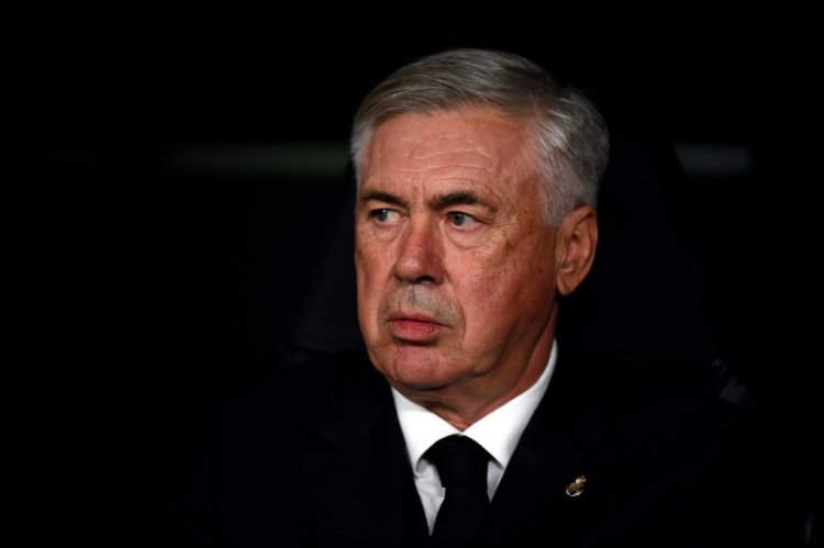 MADRID, SPAIN - OCTOBER 05: Carlo Ancelotti, Head Coach of Real Madrid looks on prior to the UEFA Champions League group F match between Real Madrid and Shakhtar Donetsk at Estadio Santiago Bernabeu on October 05, 2022 in Madrid, Spain. (Photo by Denis Doyle/Getty Images)