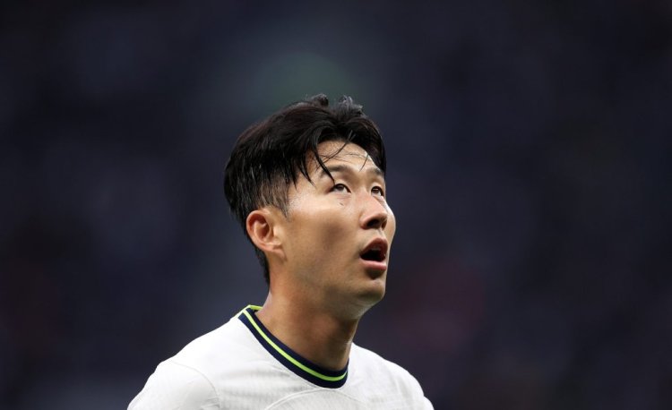 LONDON, ENGLAND - OCTOBER 23:  Son Heung-Min of Spurs in actio during the Premier League match between Tottenham Hotspur and Newcastle United at Tottenham Hotspur Stadium on October 23, 2022 in London, England. (Photo by Julian Finney/Getty Images)