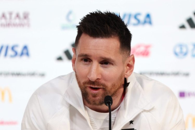 DOHA, QATAR - NOVEMBER 21: Lionel Messi of Argentina speaks  during the Argentina match day -1 Press Conference at Main Media Center on November 21, 2022 in Doha, Qatar. (Photo by Mohamed Farag/Getty Images)